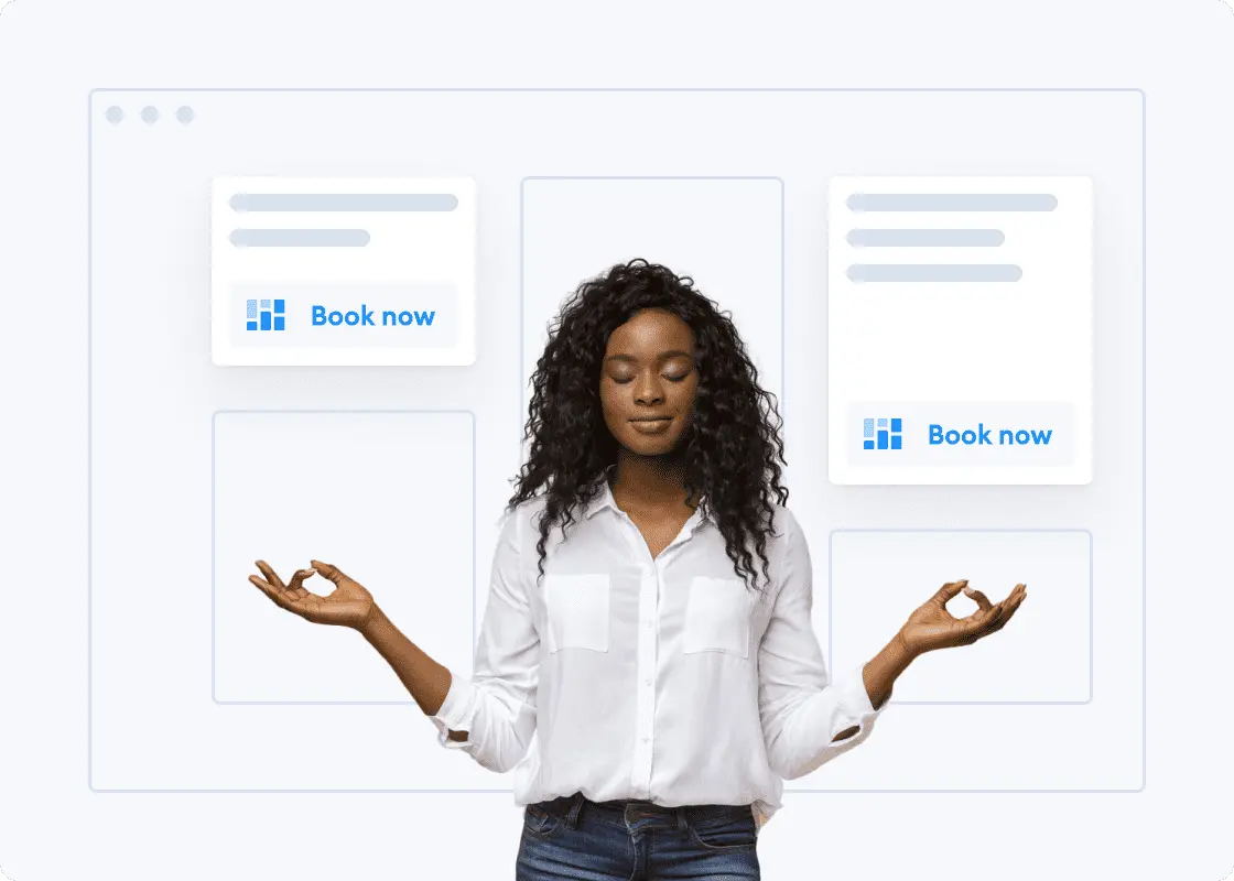 Fille aux cheveux bouclés et contente synchronisant un calendrier à setmore